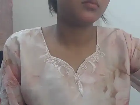 Snapshot of NancyRuvi chatting on April 2026 06:06:01 PM NancyRuvi online show from April 2026 06:06:01 PM