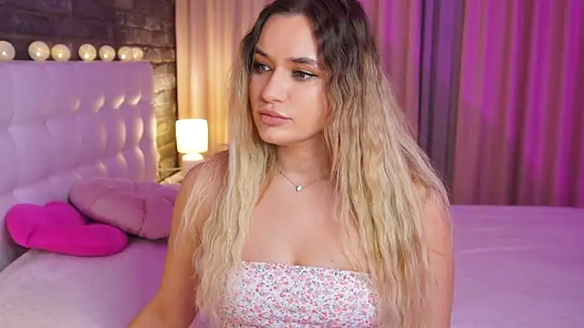 Snapshot of starrydoll chatting on March 2025 05:34:02 PM starrydoll online show from March 2025 05:34:02 PM