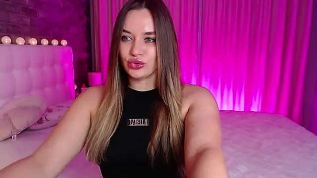 Snapshot of starrydoll chatting on January 2026 04:01:01 PM starrydoll online show from January 2026 04:01:01 PM