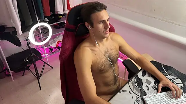 Snapshot of Raamoss chatting on October 2025 10:43:02 PM Raamoss online show from October 2025 10:43:02 PM