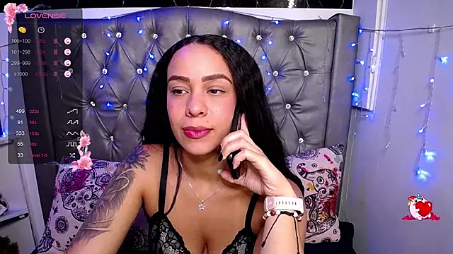Snapshot of LAILAGUMMY chatting on January 2025 06:12:02 PM LAILAGUMMY online show from January 2025 06:12:02 PM