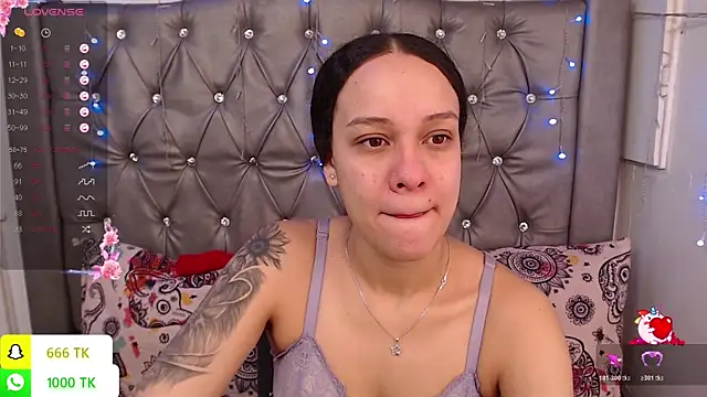 LAILAGUMMY online show from June 2026 02:48:01 PM