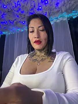 Snapshot of Natasha_boobs_latina chatting on January 2025 05:12:02 AM Natasha boobs latina online show from January 2025 05:12:02 AM