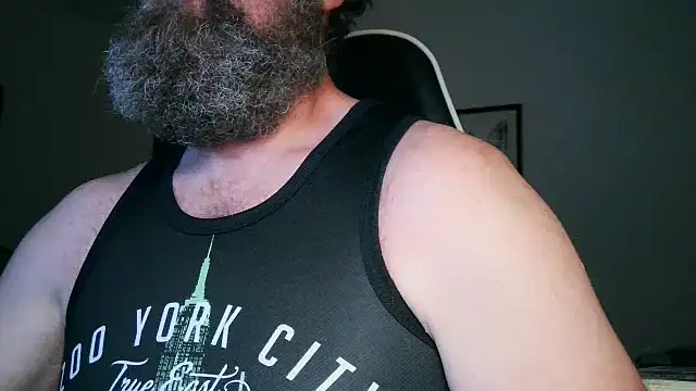 Snapshot of usdirtymikee9 chatting on October 2025 01:25:01 AM usdirtymikee9 online show from October 2025 01:25:01 AM