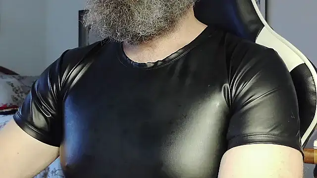 Snapshot of usdirtymikee9 chatting on February 2026 10:08:02 PM usdirtymikee9 online show from February 2026 10:08:02 PM