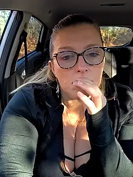 winniess40 online show from January 2025 01:37:02 PM