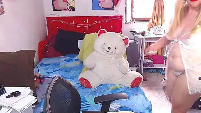 lucy belle bm online show from February 2025 05:56:02 PM