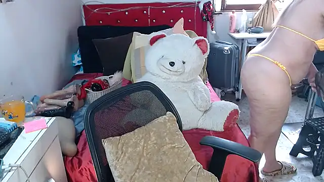 lucy belle bm online show from March 2025 06:29:02 PM