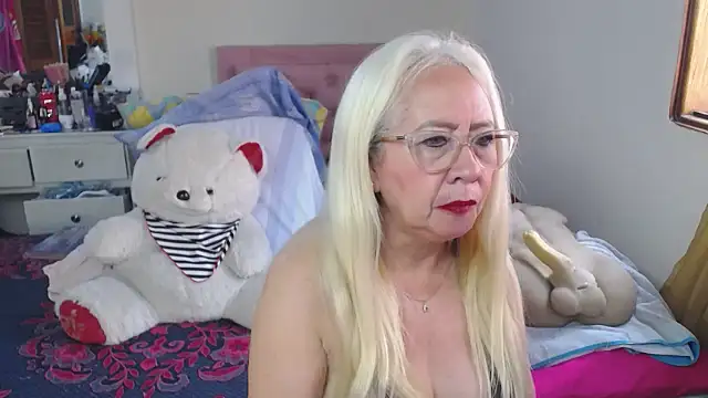 lucy belle bm online show from April 2026 02:26:01 PM