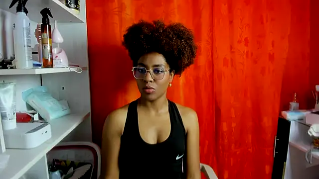Snapshot of thaimy_ chatting on May 2026 04:39:01 AM thaimy online show from May 2026 04:39:01 AM