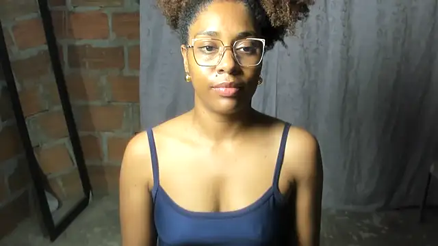 Snapshot of thaimy_ chatting on June 2026 02:51:01 AM thaimy online show from June 2026 02:51:01 AM