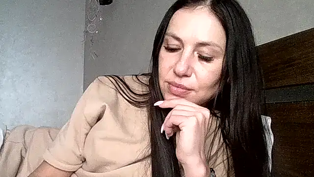 JulianaGold1 online show from March 2026 01:22:02 PM