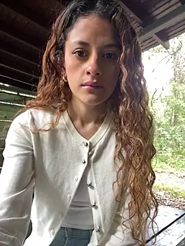 Snapshot of alana15 chatting on November 2025 02:57:02 PM alana15 online show from November 2025 02:57:02 PM