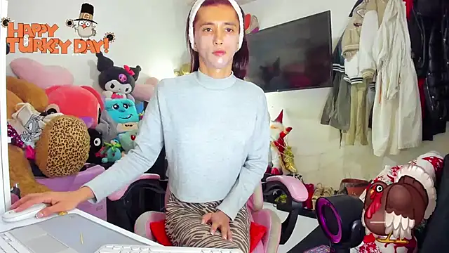 Lawrncesofiets online show from November 2025 07:06:01 PM