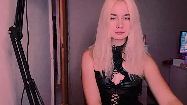 Snapshot of xxxcharismaaa chatting on September 2025 06:02:02 PM xxxcharismaaa online show from September 2025 06:02:02 PM