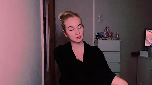 Snapshot of xxxcharismaaa chatting on October 2025 07:44:02 PM xxxcharismaaa online show from October 2025 07:44:02 PM