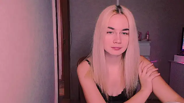 Snapshot of xxxcharismaaa chatting on October 2025 07:40:01 PM xxxcharismaaa online show from October 2025 07:40:01 PM