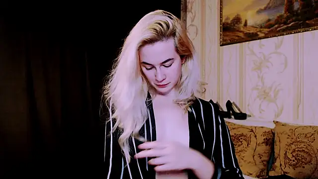 xxxcharismaaa online show from November 2025 06:01:02 AM