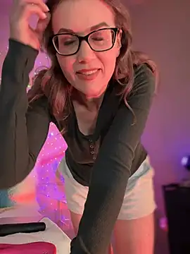 Snapshot of MaiseKnox chatting on March 2025 10:36:02 PM MaiseKnox online show from March 2025 10:36:02 PM