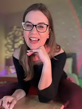Snapshot of MaiseKnox chatting on March 2025 11:27:02 PM MaiseKnox online show from March 2025 11:27:02 PM