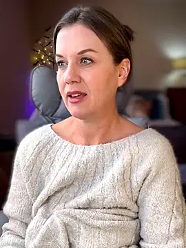 Snapshot of MaiseKnox chatting on March 2026 06:44:02 PM MaiseKnox online show from March 2026 06:44:02 PM