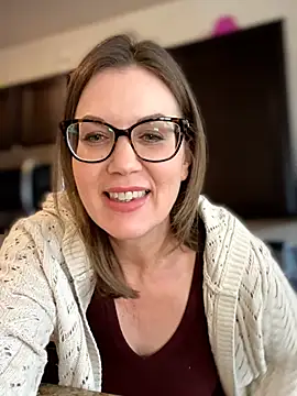 Snapshot of MaiseKnox chatting on March 2026 07:06:02 PM MaiseKnox online show from March 2026 07:06:02 PM