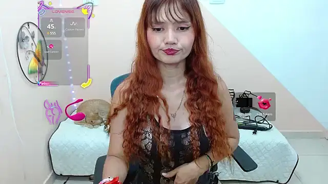 miss tinnymafe online show from September 2025 04:06:02 AM