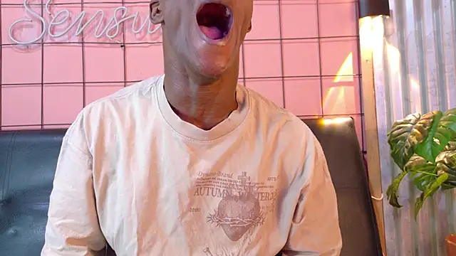 Snapshot of martin_killer chatting on September 2025 01:31:02 AM martin killer online show from September 2025 01:31:02 AM