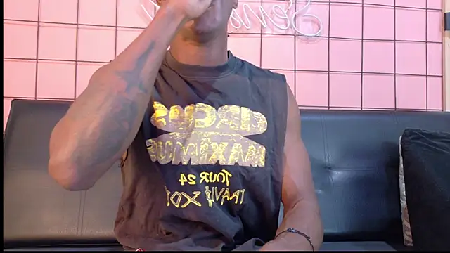 Snapshot of martin_killer chatting on October 2025 01:18:01 AM martin killer online show from October 2025 01:18:01 AM