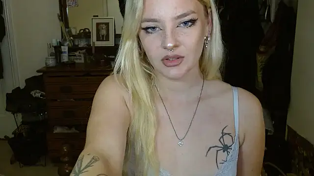 April LoveUK online show from November 2025 09:57:02 PM