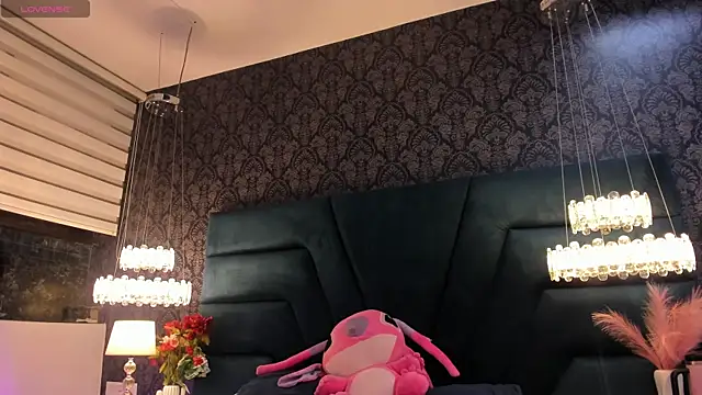 Vivi prinncess online show from May 2026 10:51:01 PM