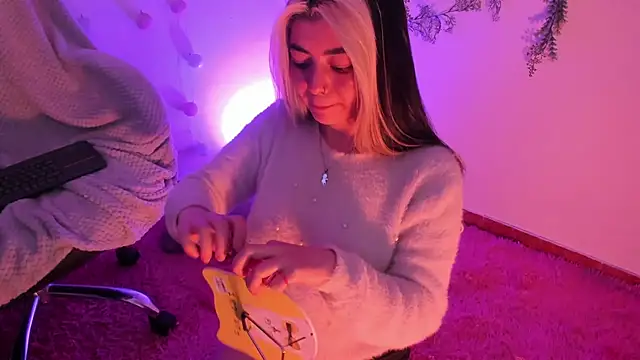 Snapshot of Sammysammy_ chatting on December 2024 04:49:02 AM Sammysammy online show from December 2024 04:49:02 AM