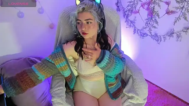 Snapshot of Sammysammy_ chatting on March 2025 08:36:01 AM Sammysammy online show from March 2025 08:36:01 AM