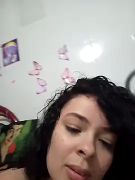 Snapshot of NinaSweet2 chatting on February 2025 09:17:01 PM NinaSweet2 online show from February 2025 09:17:01 PM