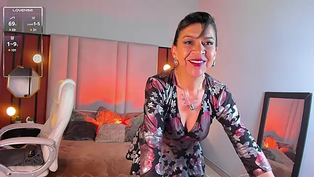 Snapshot of GraceElizabeth_ chatting on February 2025 12:09:01 AM GraceElizabeth online show from February 2025 12:09:01 AM