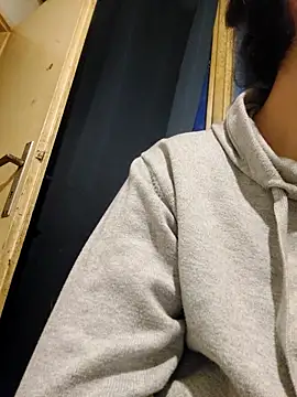 JoLeNe27 online show from February 2025 04:29:01 PM