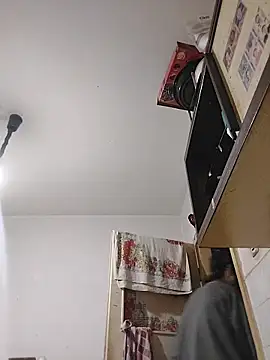 Snapshot of JoLeNe27 chatting on November 2025 05:29:01 AM JoLeNe27 online show from November 2025 05:29:01 AM