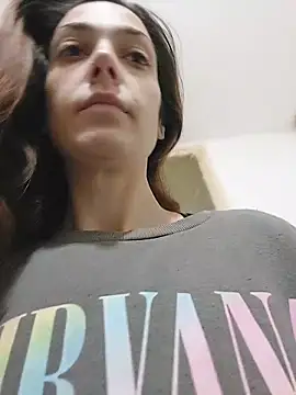 Snapshot of JoLeNe27 chatting on November 2025 08:19:01 PM JoLeNe27 online show from November 2025 08:19:01 PM