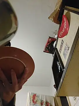 Snapshot of JoLeNe27 chatting on November 2025 03:59:01 PM JoLeNe27 online show from November 2025 03:59:01 PM