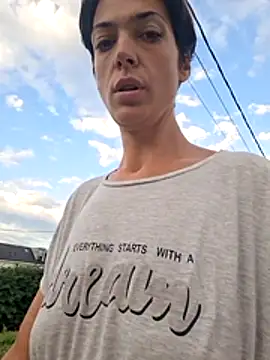 JoLeNe27 online show from July 2026 04:05:01 AM