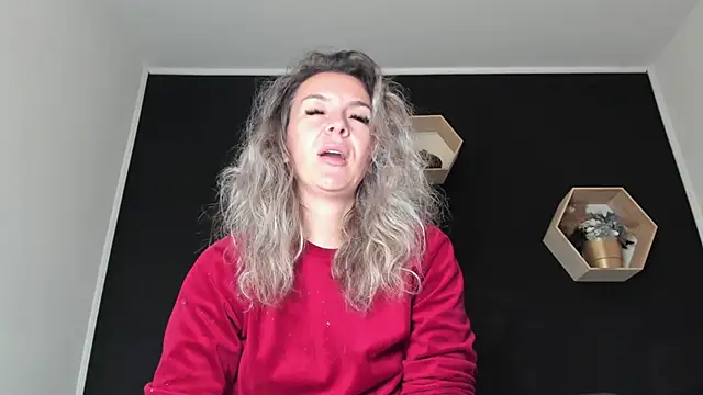 Alesys69 online show from October 2025 09:21:01 PM