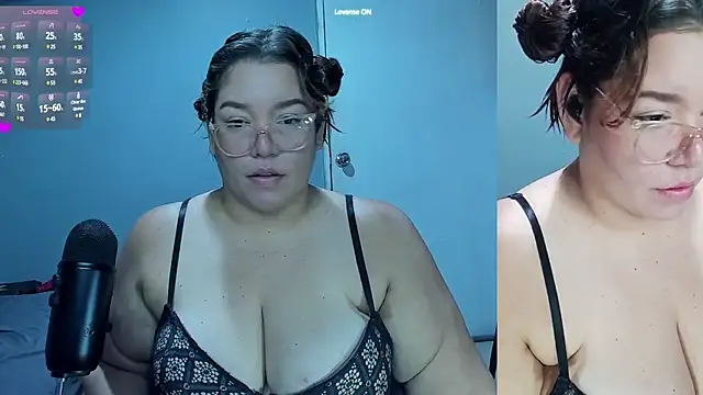 Snapshot of Johana_bbw chatting on February 2025 06:37:02 AM Johana bbw online show from February 2025 06:37:02 AM