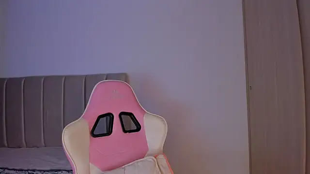 isa bunny online show from September 2025 05:42:01 AM