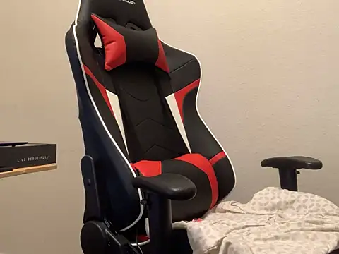 Youreherewithme online show from February 2025 11:53:01 PM