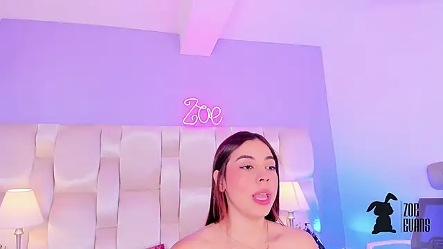 Snapshot of Zoe_Evans_ chatting on December 2024 12:18:02 PM Zoe Evans online show from December 2024 12:18:02 PM