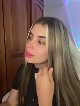 Snapshot of Miss_valeriaa chatting on June 2026 03:20:02 AM Miss valeriaa online show from June 2026 03:20:02 AM