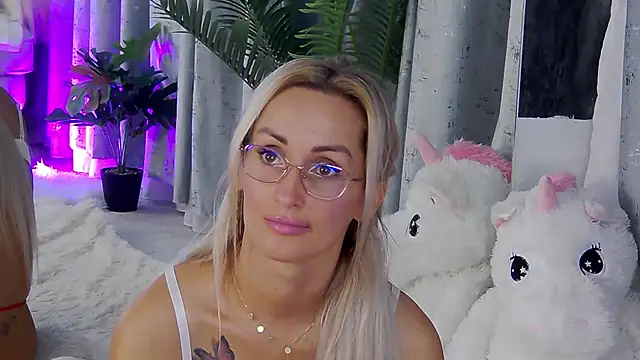 IsabelleEthan online show from July 2026 02:05:17 AM
