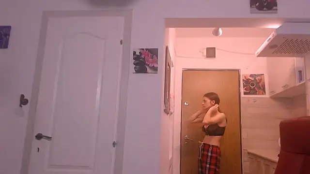 Snapshot of simyhvn chatting on October 2025 04:34:02 AM simyhvn online show from October 2025 04:34:02 AM