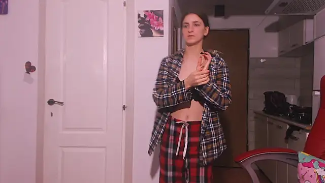 Snapshot of simyhvn chatting on December 2025 06:06:01 AM simyhvn online show from December 2025 06:06:01 AM