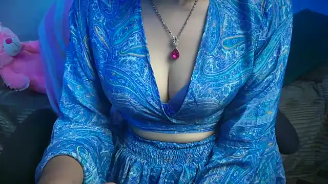 Queen Angelena online show from May 2026 05:24:01 AM